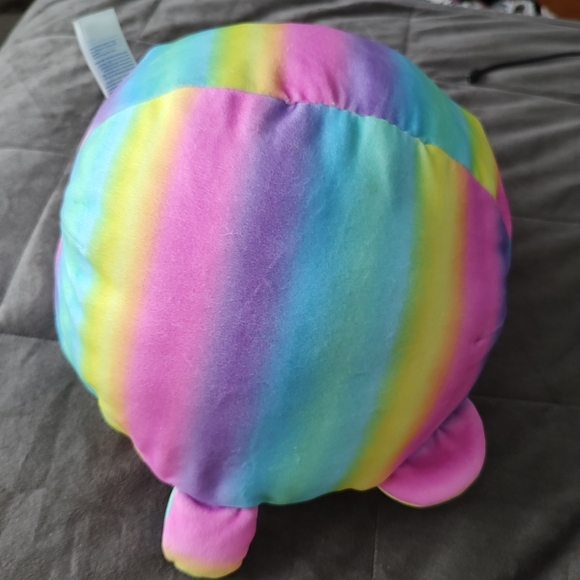 Adorable 10 inch Build-a-Bear Workshop Skoosherz Rainbow Bear plush - Picture 7 of 9